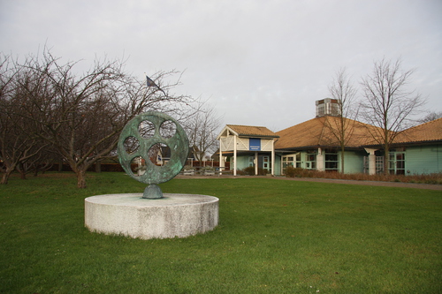 Skulptur med huller