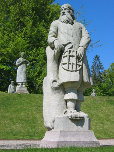 Sandstensfigurer af norske folketyper