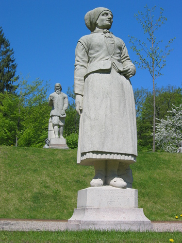 Sandstensfigurer af norske folketyper